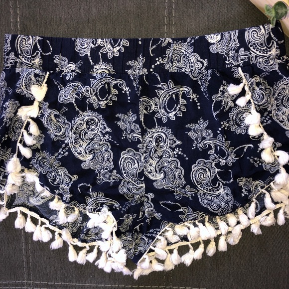 Navy Paisley Printed Shorts - Picture 3 of 5